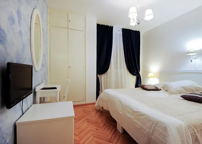 Tinel Old Center 4* Zara