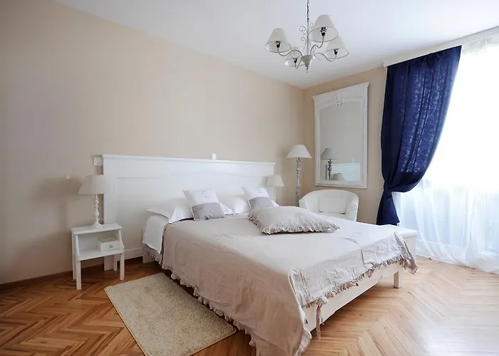 Tinel Old Center 4*
