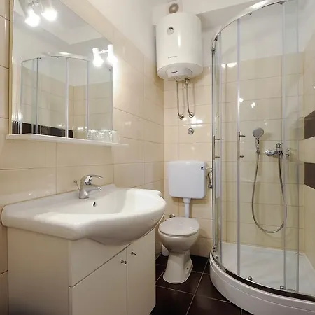 Pensjonat Tinel Old Center 4*