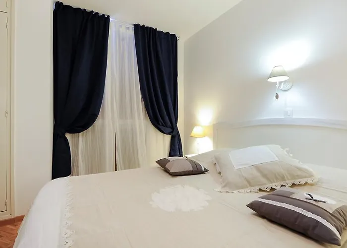 티넬 룸스 올드 시티 센터 4* 자다르