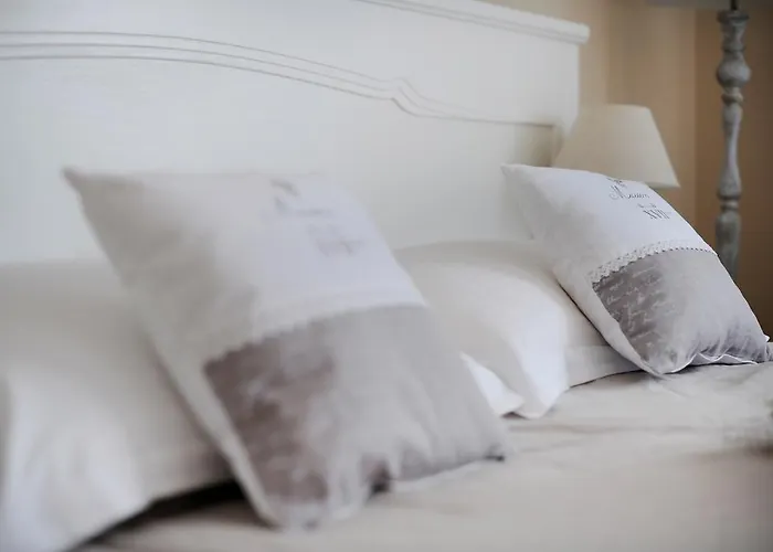 티넬 룸스 올드 시티 센터 게스트하우스 4*