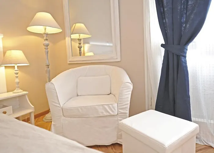 티넬 룸스 올드 시티 센터 게스트하우스