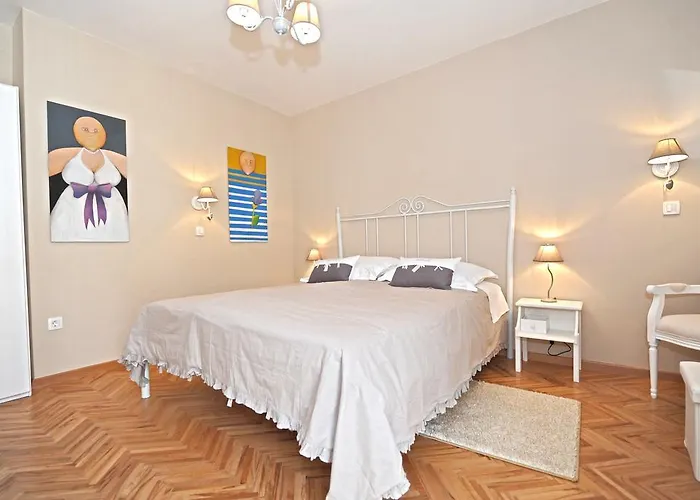 Tinel Old Center 4* Задар